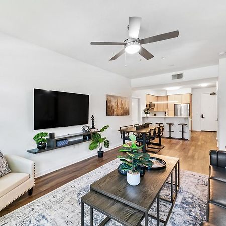 Beverly Grove Chic City Oasis 2 Bedroom Apt With Den 138 洛杉矶 外观 照片