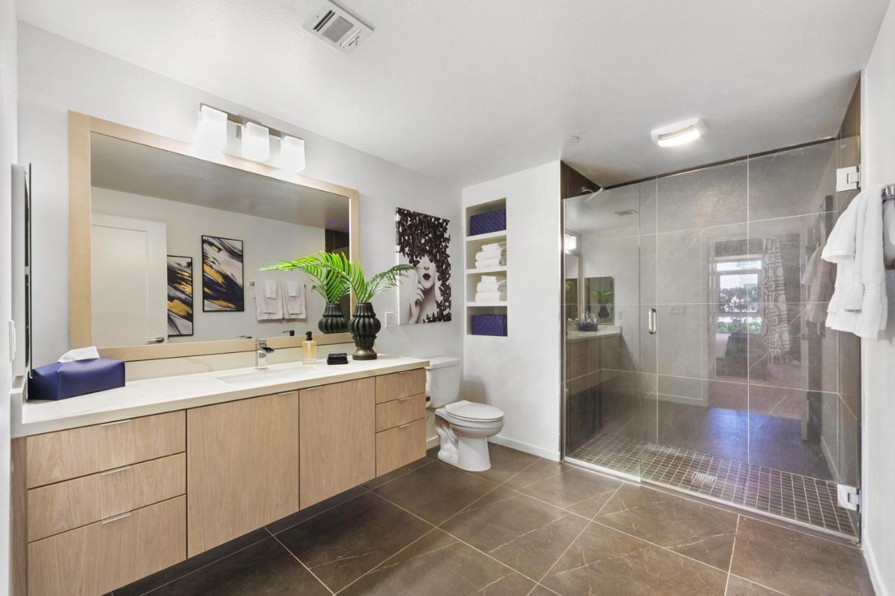 Beverly Grove Chic City Oasis 2 Bedroom Apt With Den 138 洛杉矶 外观 照片
