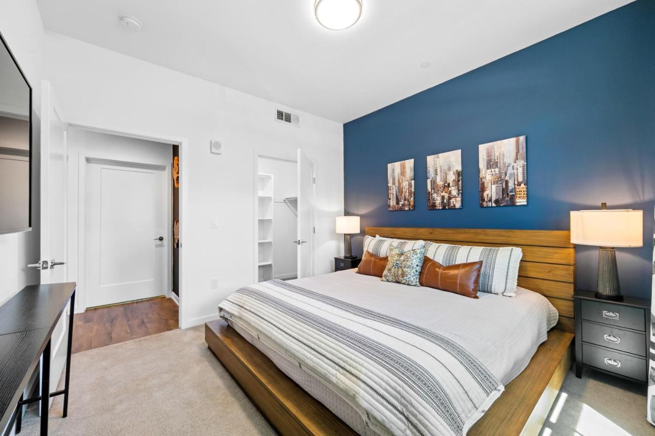 Beverly Grove Chic City Oasis 2 Bedroom Apt With Den 138 洛杉矶 外观 照片