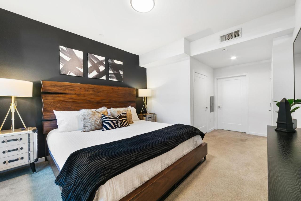 Beverly Grove Chic City Oasis 2 Bedroom Apt With Den 138 洛杉矶 外观 照片