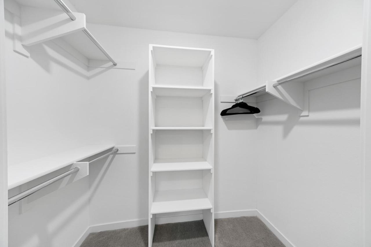 Beverly Grove Chic City Oasis 2 Bedroom Apt With Den 138 洛杉矶 外观 照片